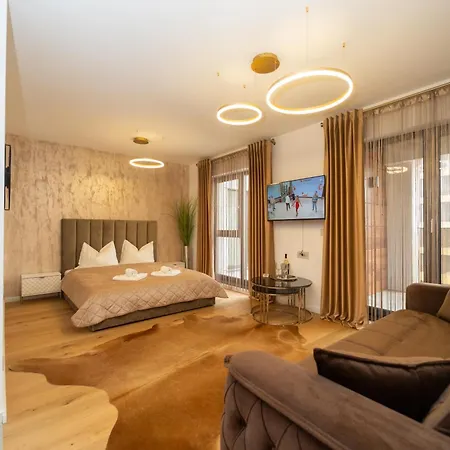 Golden Luxury Apartment-2