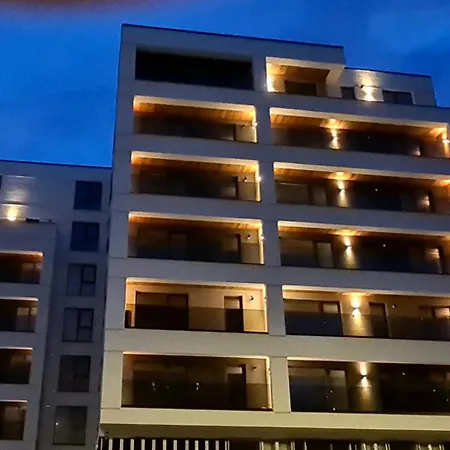 Golden Luxury Apartment-3